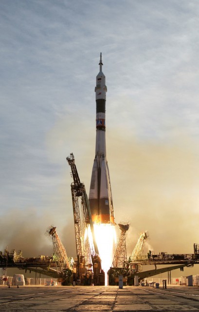 Soyuz_TMA-5_launch